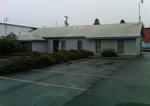 1st image of 1721 E Houston Ave