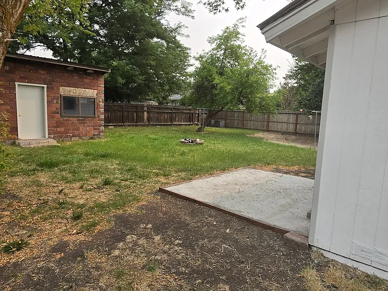 2825 Wantland Ave — Photo 2