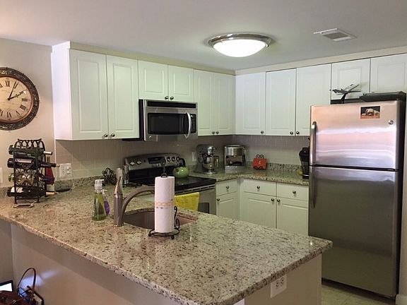 4th image of 1201 N Fillmore St APT 606