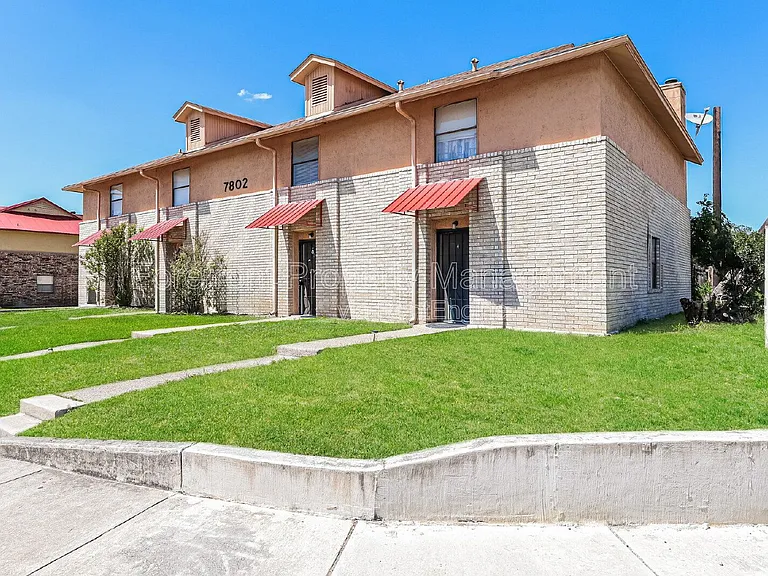 7802 Richard Frank Way #3 — Photo 2