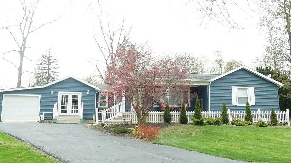 1st image of 1013 N River Dr