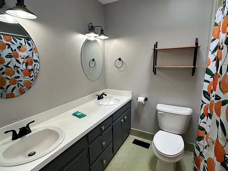 229 Nottingham Dr — Photo 6