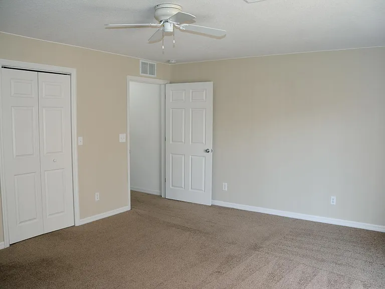 7392 Mead Dr — Photo 31