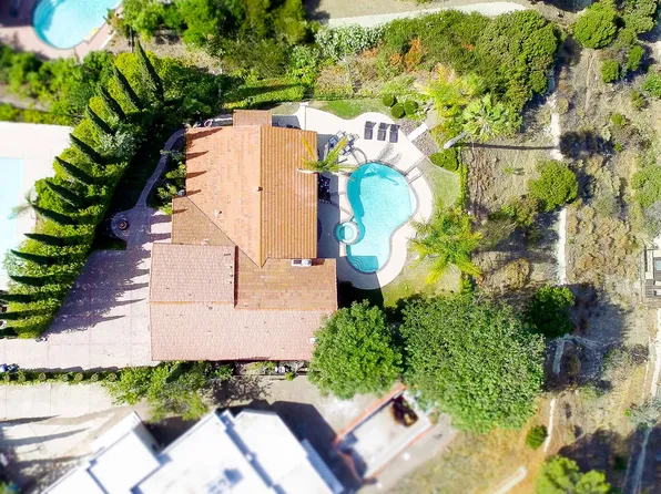 16946 Encino Hills Dr, Encino, CA 91436