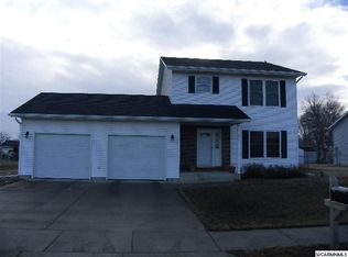 219 Rainbow Dr, Marshall, MN 56258