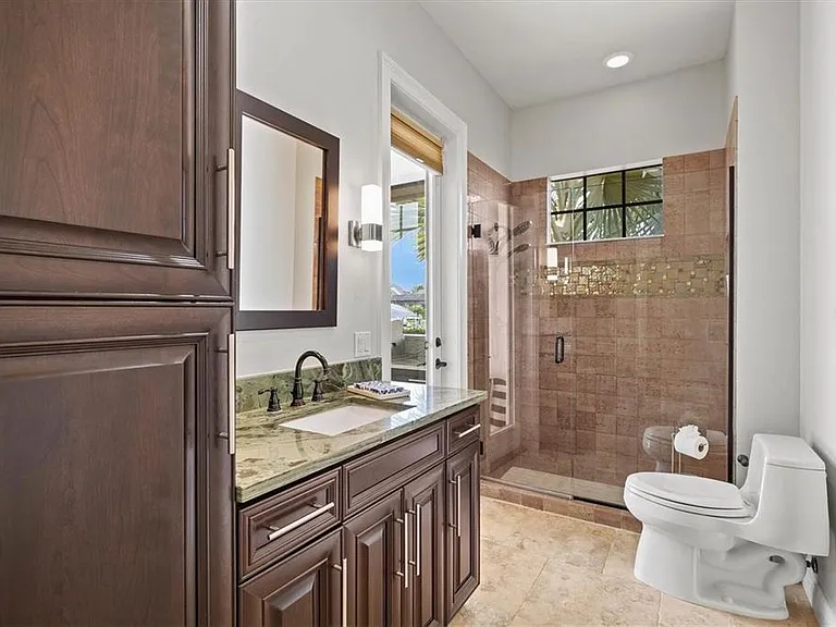 540 Fore Dr — Photo 37