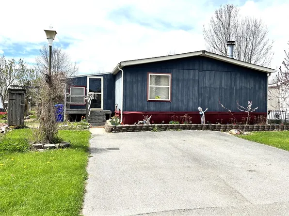 127 Trinity Dr, Holley, NY 14470