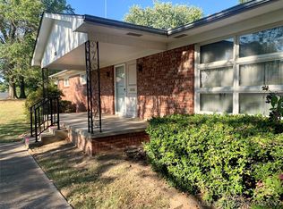 805 Branson Park Dr, Muskogee, OK 74403