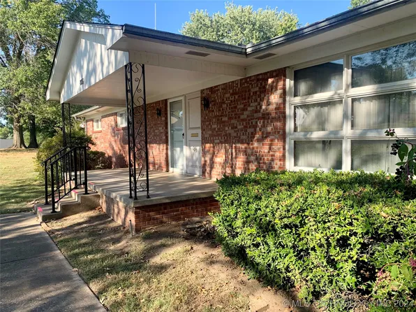 805 Branson Park Dr, Muskogee, OK 74403