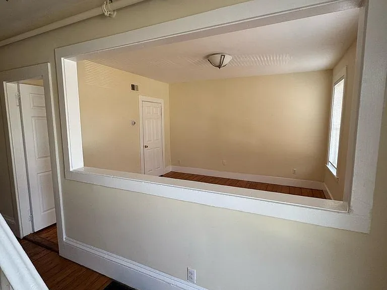 10-28 Centennial Pl — Photo 11