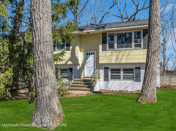 38 Spruce Road, Howell, NJ 07731