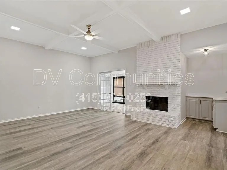 1614 N Valley Pkwy — Photo 11