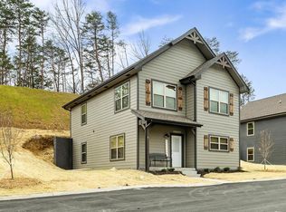 1654 Veterans Blvd #4, Sevierville, TN 37876