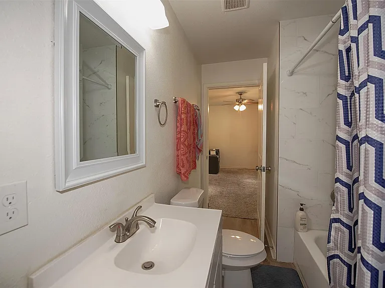 2802 Canfield St — Photo 24