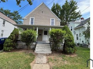 517 Dewey Ave, Elyria, OH 44035