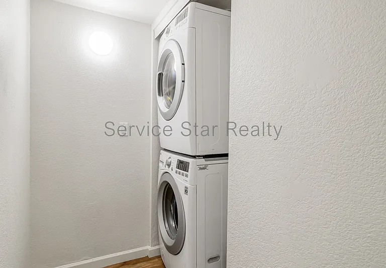909 W Malibu Dr — Photo 9