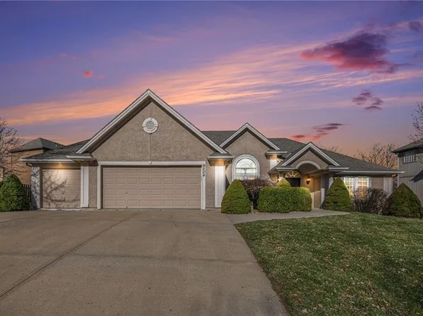 9504 N Cleveland Ave, Kansas City, MO 64156