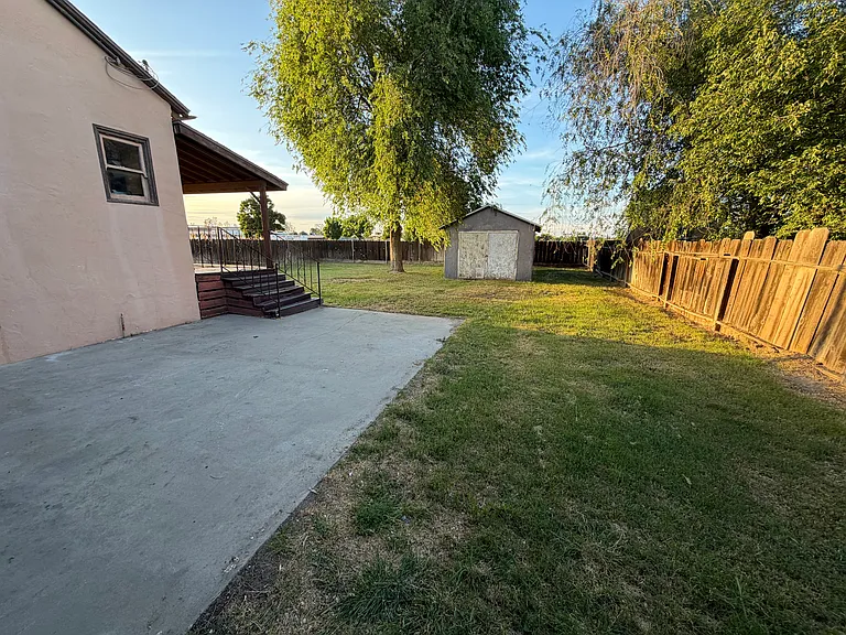 400 E Grangeville Blvd — Photo 7
