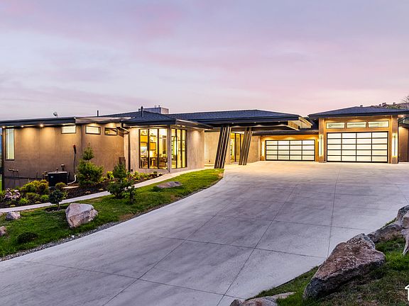 5th image of 385 Goshawk Ranch Rd