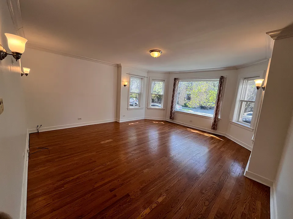 Large living room / family room
