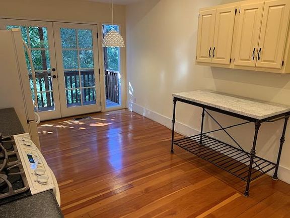 3rd image of 41 Los Gatos Blvd #A