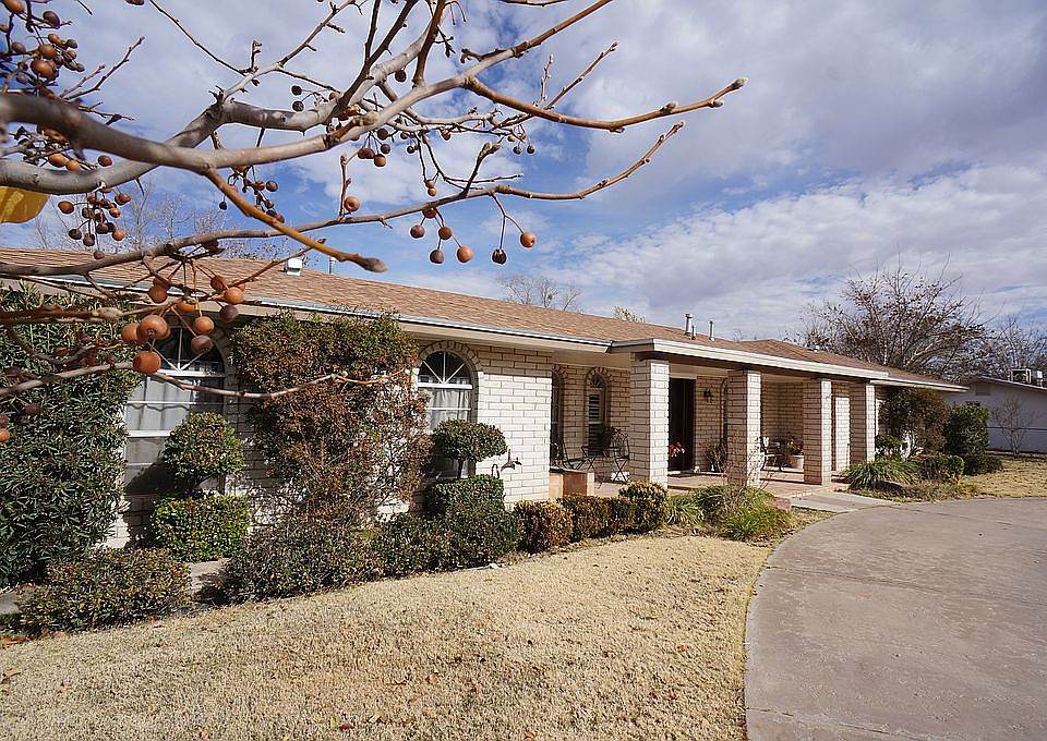 1st image of 709 Green Cove Dr
