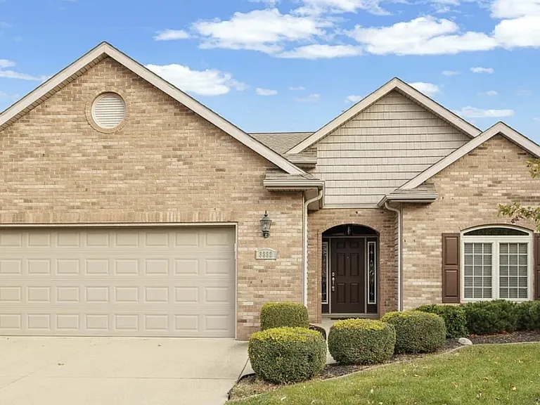 3332 Shrewsbury Dr — Photo 1