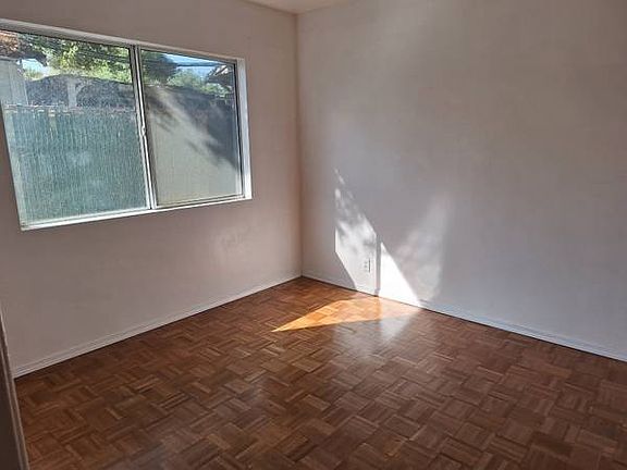4th image of 800 N Pasadena Ave