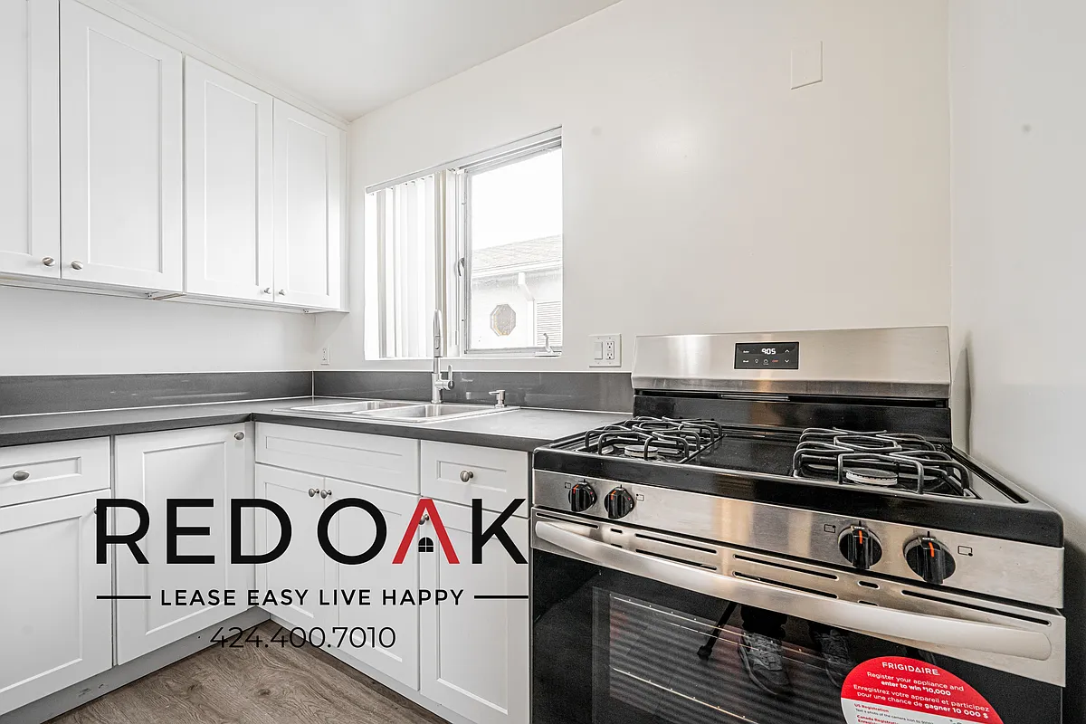 Building Photo - 1016 S Wooster St #4