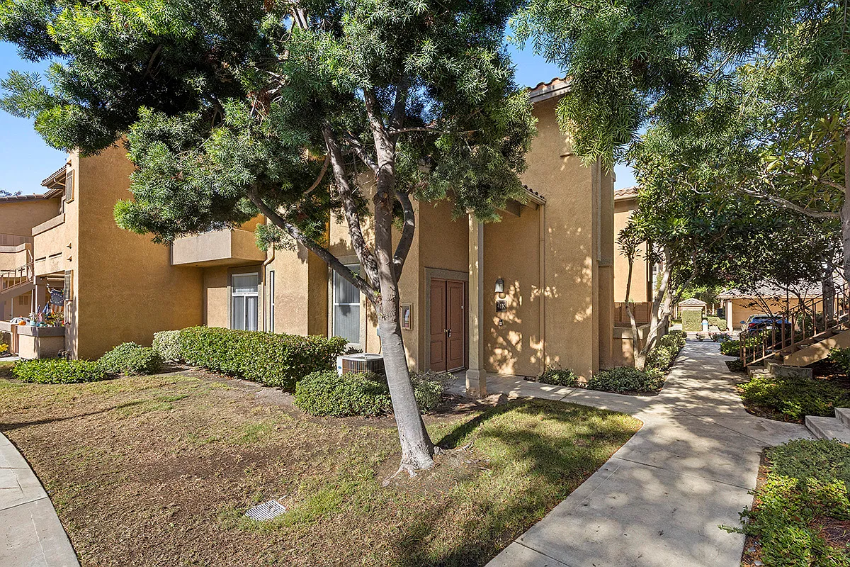 3 bed, 1564 sqft, $3,750 — Photo 1