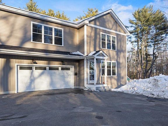 3rd image of 124 Brook Road #2