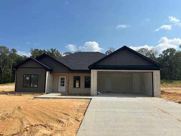 1168 Duke Dr, Bauxite, AR 72011