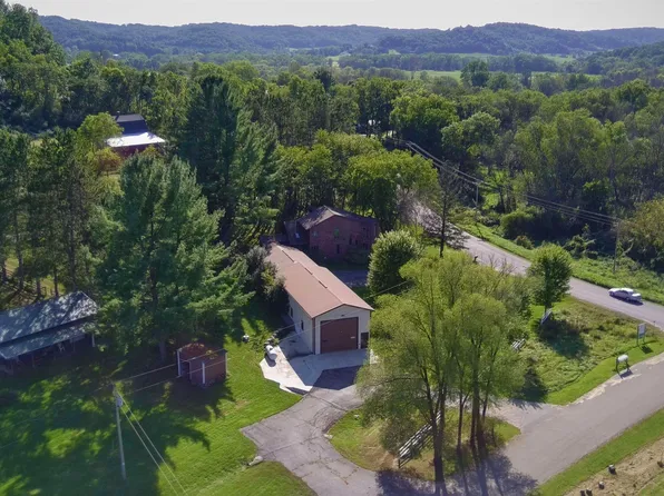 22445 County Highway Br, Richland Center, WI 53581