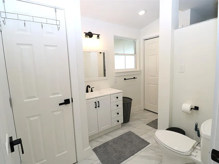 5506 Avenue Q 1/2 — Photo 13