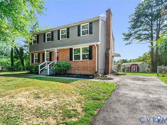 2nd image of 4018 Woodfield Rd