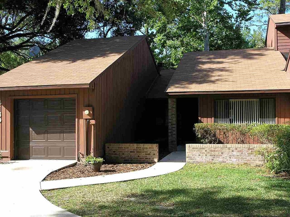 1st image of 4160 NW 18th Dr