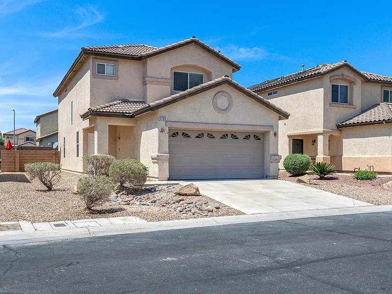 3793 Winter Whitetail St — Photo 32
