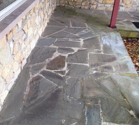 3rd image of 1124 Camelot Dr