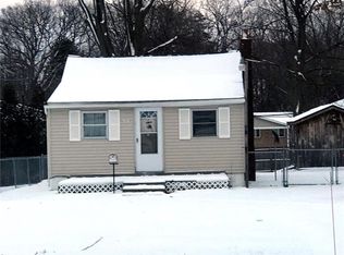 98 Hilltop Rd, Rochester, NY 14616