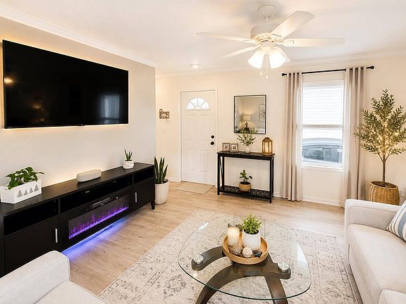 5th image of 83 Stebbins Dr #43