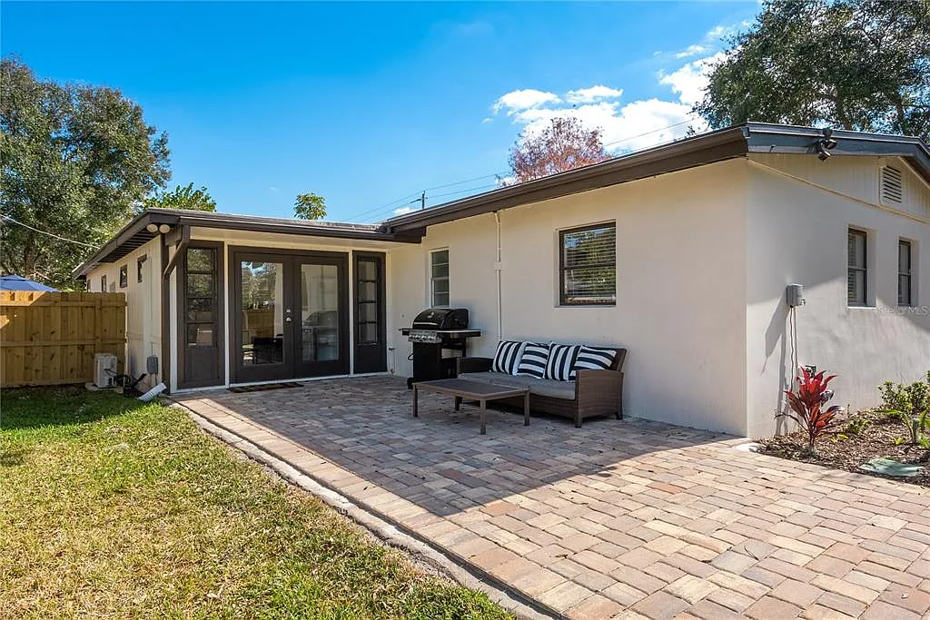 2311 Waldemere St — Photo 3