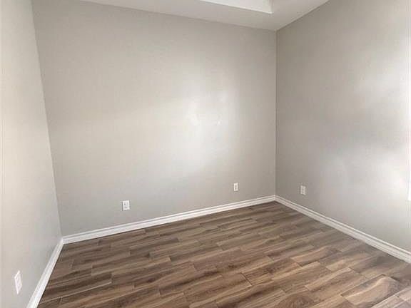 5th image of 2609 E Israel Ave