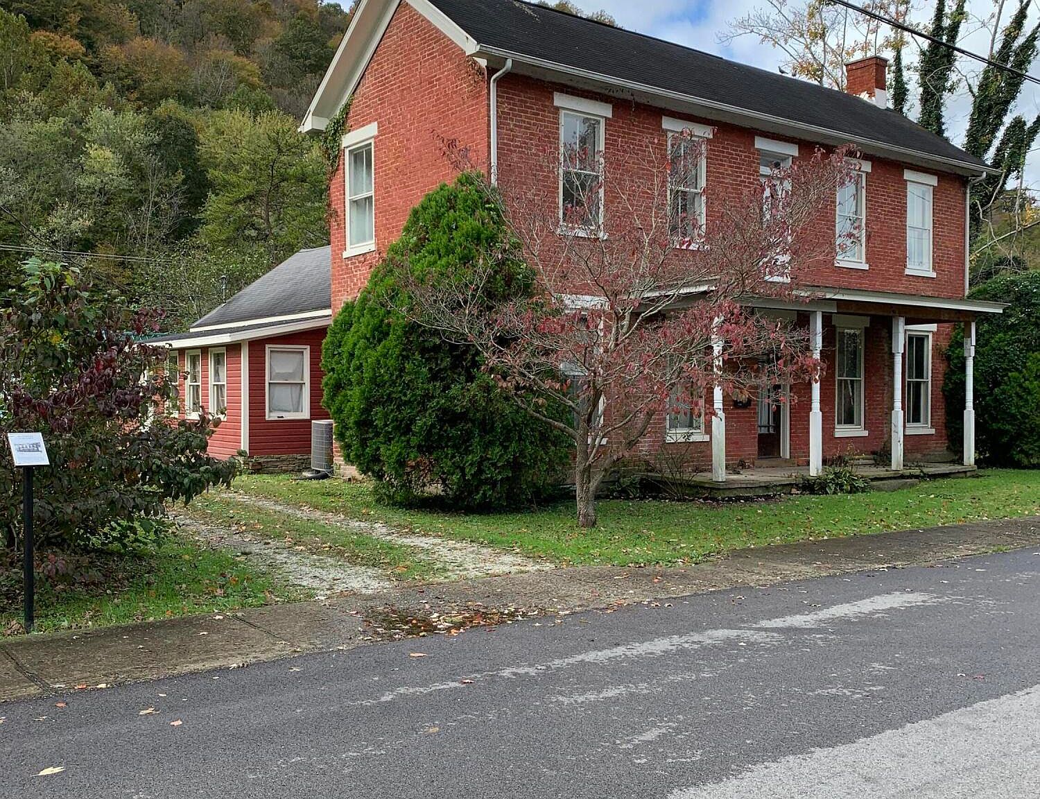 474 Front St, Vanceburg, KY 41179 Zillow