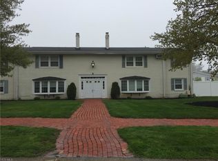 8 Meadowlawn Dr UNIT 4, Mentor, OH 44060