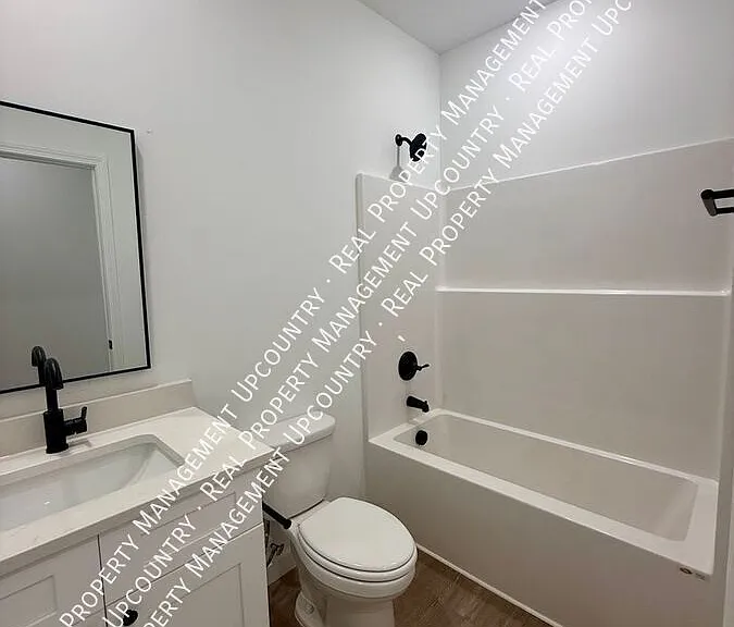795 Lyman Rd — Photo 12