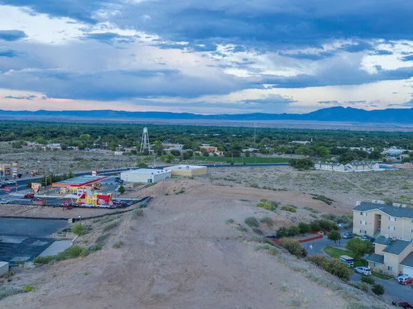 Main Grant, Los Lunas, NM 87031