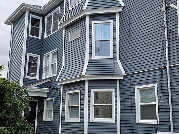 3rd image of 475 Tecumseh St
