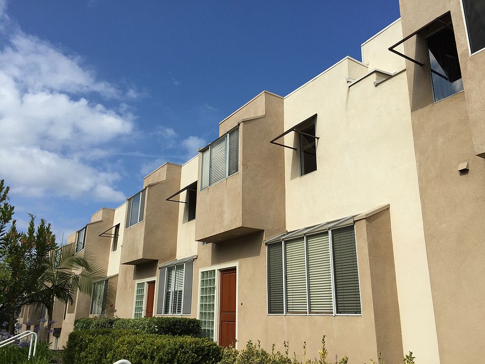 1st image of 501 Herondo St APT 6