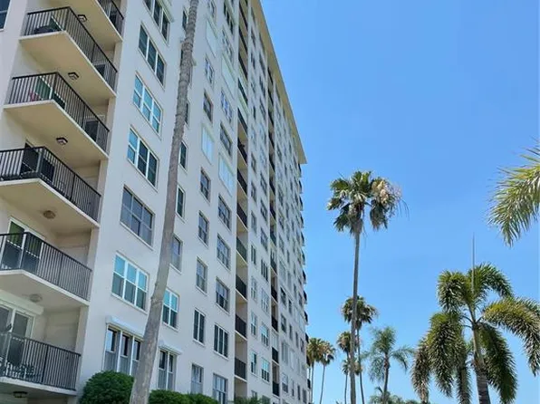 5220 Brittany Dr S APT 502, Saint Petersburg, FL 33715