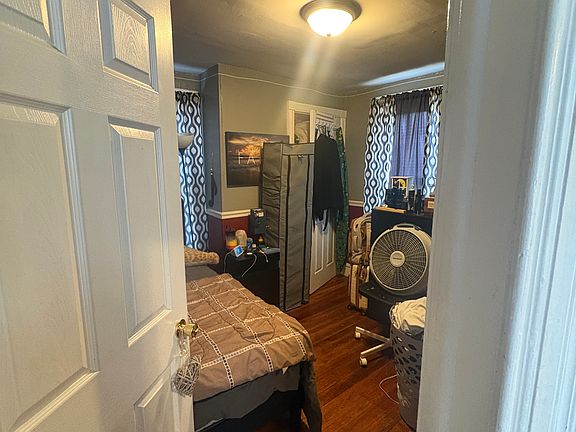 5th image of 1311 Broad St